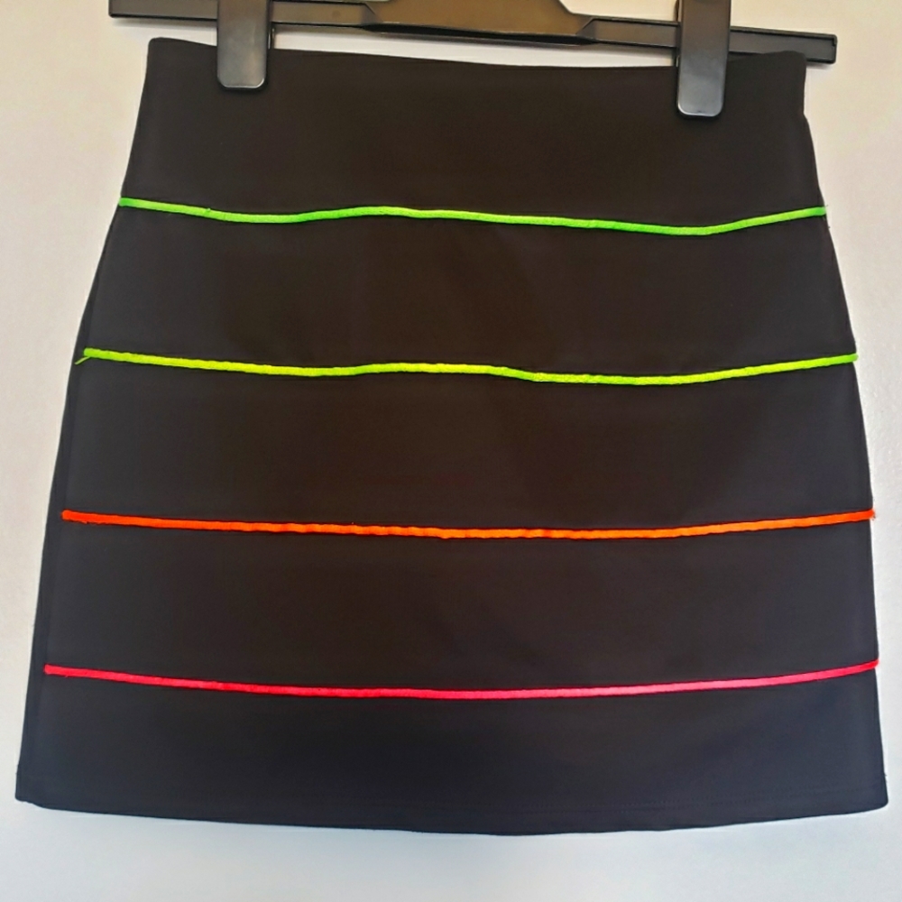 ✨Vintage✨ 90s Black Neon Striped Spandex Bodycon Mini Skirt Kids